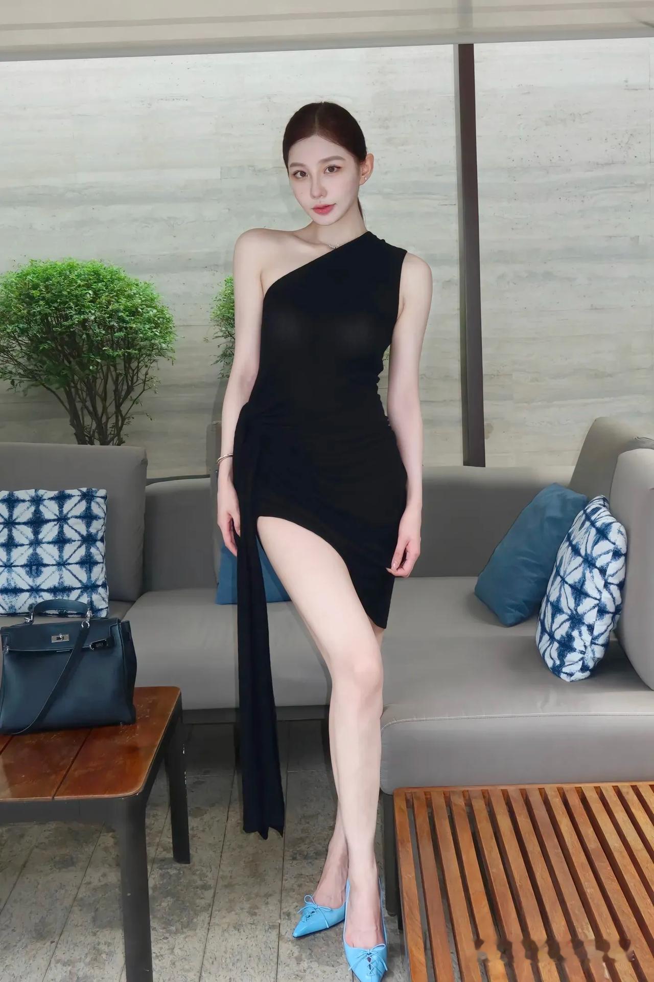 175冷白皮模特沐沐