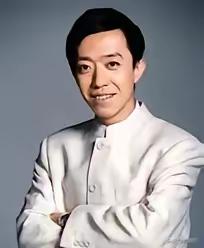 离开德云社十几年，李菁从没说过一句郭德纲的不是。更绝的是，德云社有人结婚，他真到