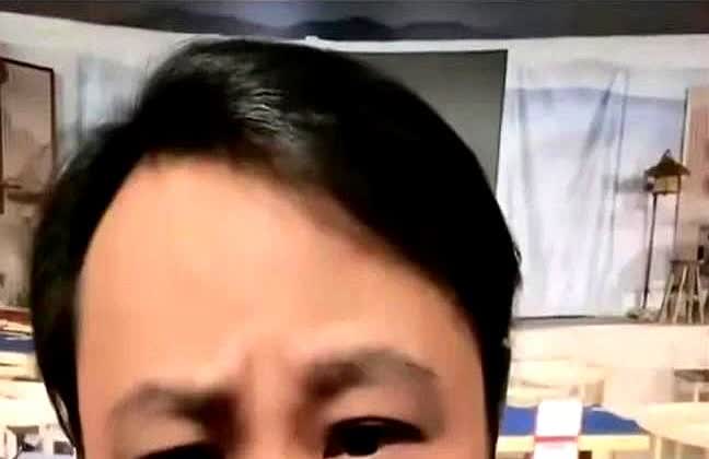 闫云达放话：“我和谁搭档都能火，这话我敢拍胸脯保证！”郑好用“厕纸配金框”的比喻