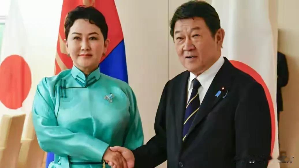 留洋女外长策策格操盘？小角色玩大阴谋！日蒙勾结求中国放行，还想双路夹击劫掠分