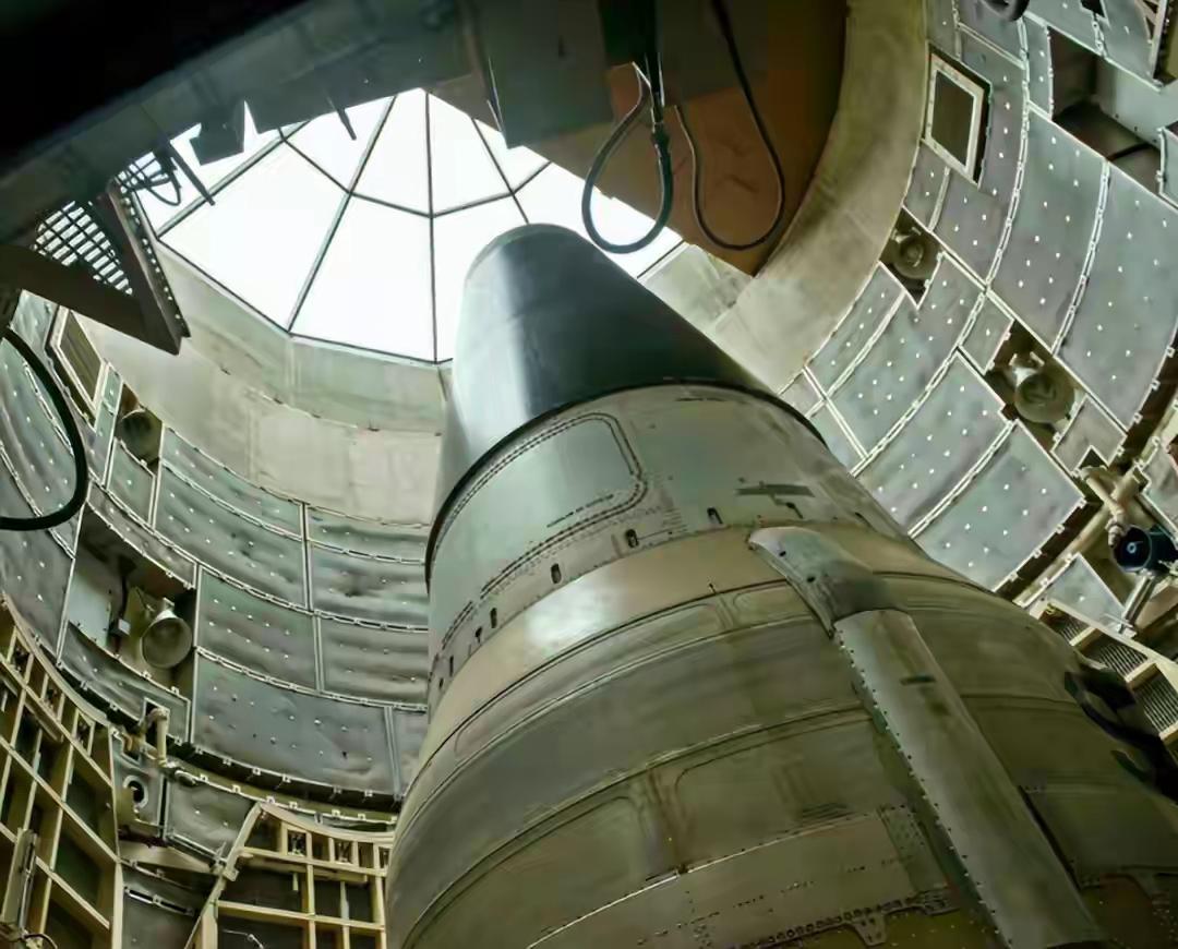 5500枚核弹头！中方通告全球：日本已具备制造核武器的所有条件！这可不是什么