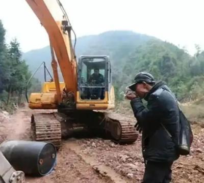 广西一名男子确诊肝癌晚期后，不进医院、放弃治病，自己掏出积蓄17万又举债8万元，