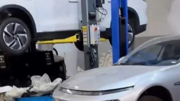 买新能源车，最怕的不是车价跌。