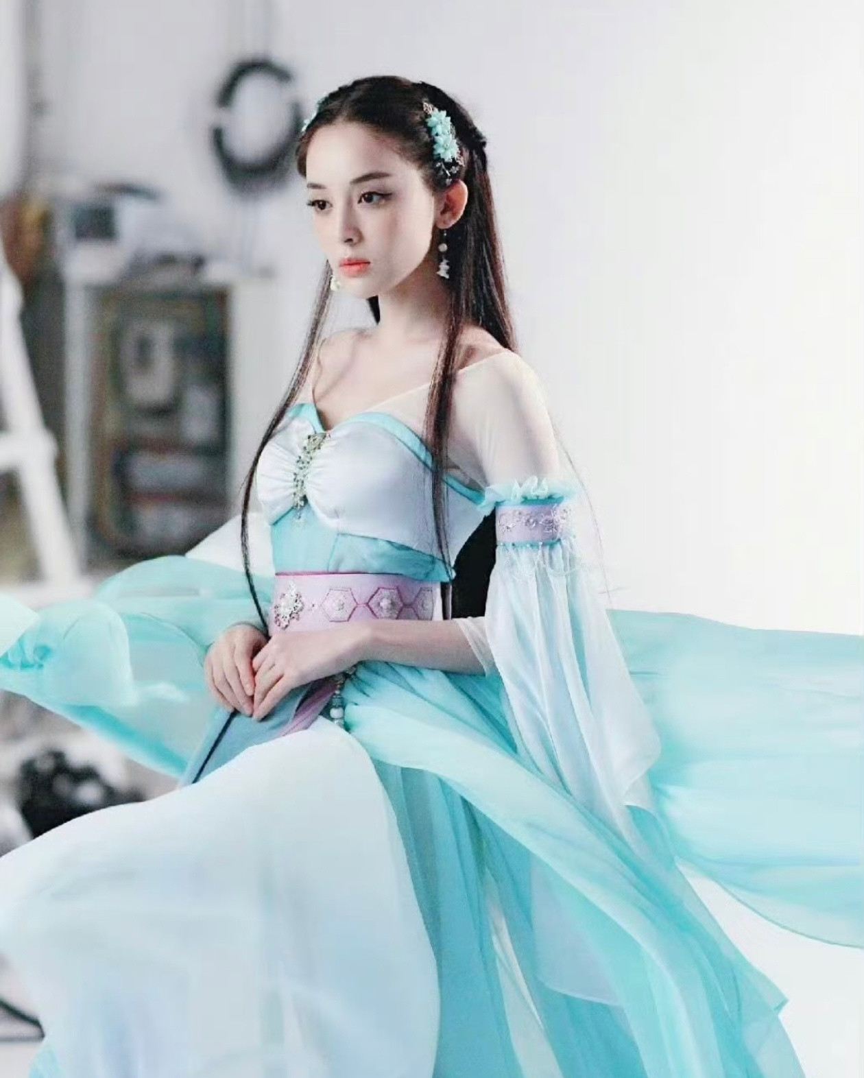 娜扎几次游戏代言造型都好美最惊艳的是萧薰儿