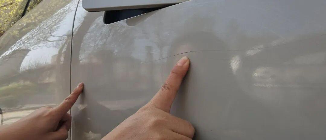 爱车监控盲区被划业主拒交物业费遭限购水2026年4月7日，山东滨州馨露鑫