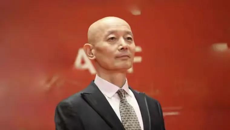 68岁的葛优登上热搜，一句没活在家闲着，撕开了演艺圈的遮羞布68岁的葛优上了热
