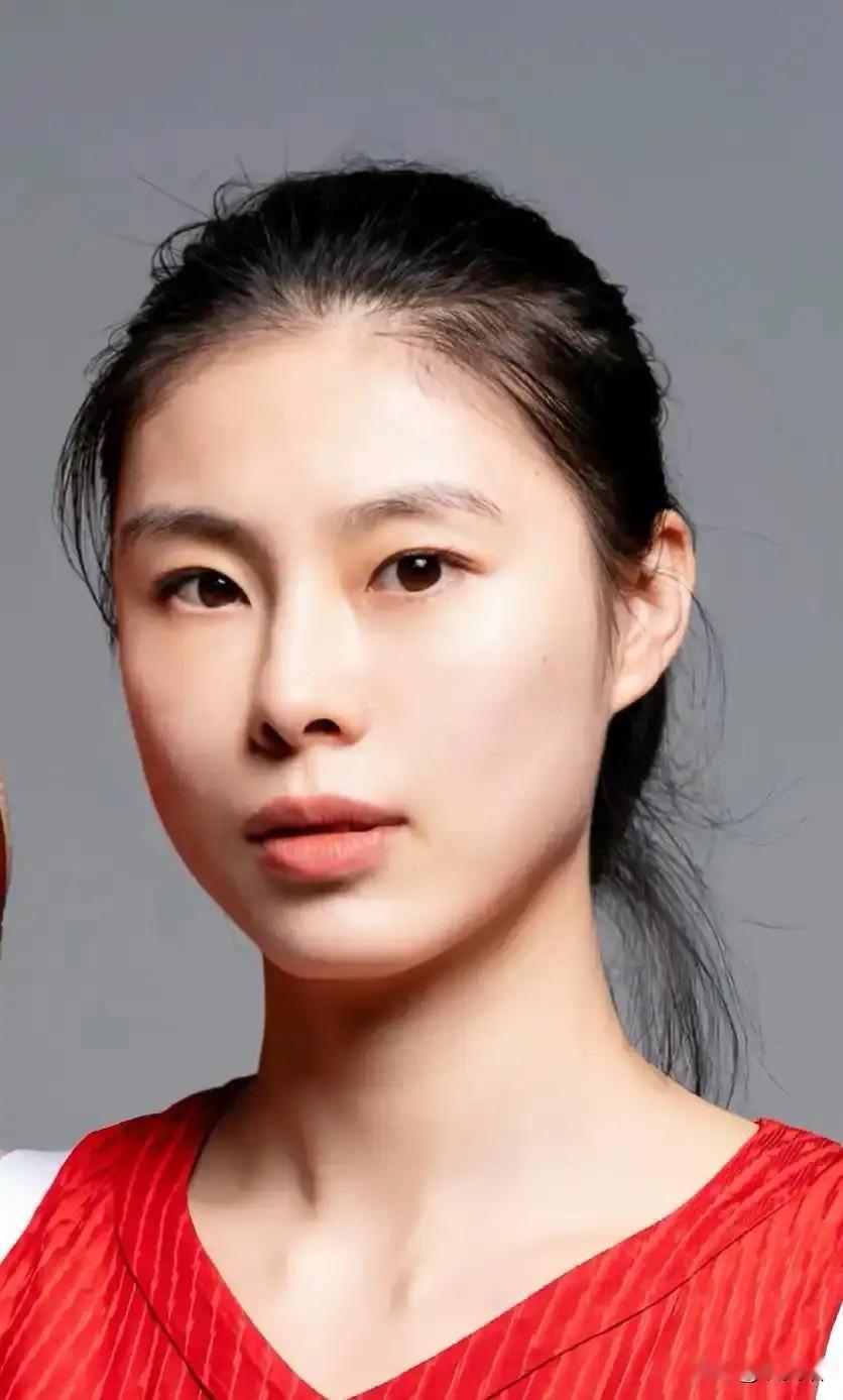 71比51，中国女篮大胜意大利，稳稳拿下小组第二。但你要是只盯着得分榜看，大