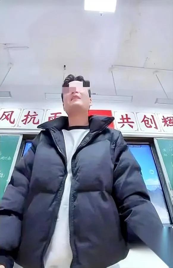 老师成保姆？家长要求亮了浙江家长让老师上门叫醒孩子？一句"住我家得了"的