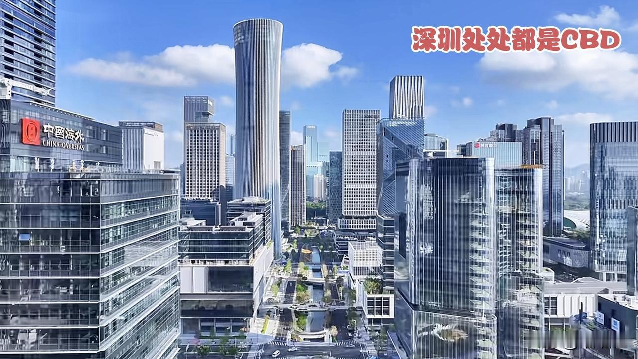 深圳真的是我国唯一一座处处都是CBD的城市，一眼望过去，全是方形大厦，本来一直以