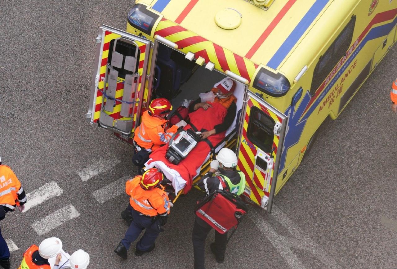 截止今日香港火灾死亡人数达到94人，也是在跑马地马场大火一百多年后死亡人数最多的