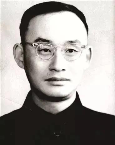 1983年，有关部门邀请外国数学家门德尔逊来华讲学。不料他却大为吃惊，反问道：“