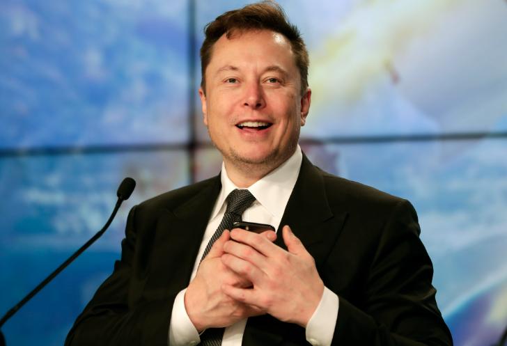 马斯克承认Grok已经落后 互联网消息指出，在收购Curso后的全员大会上，