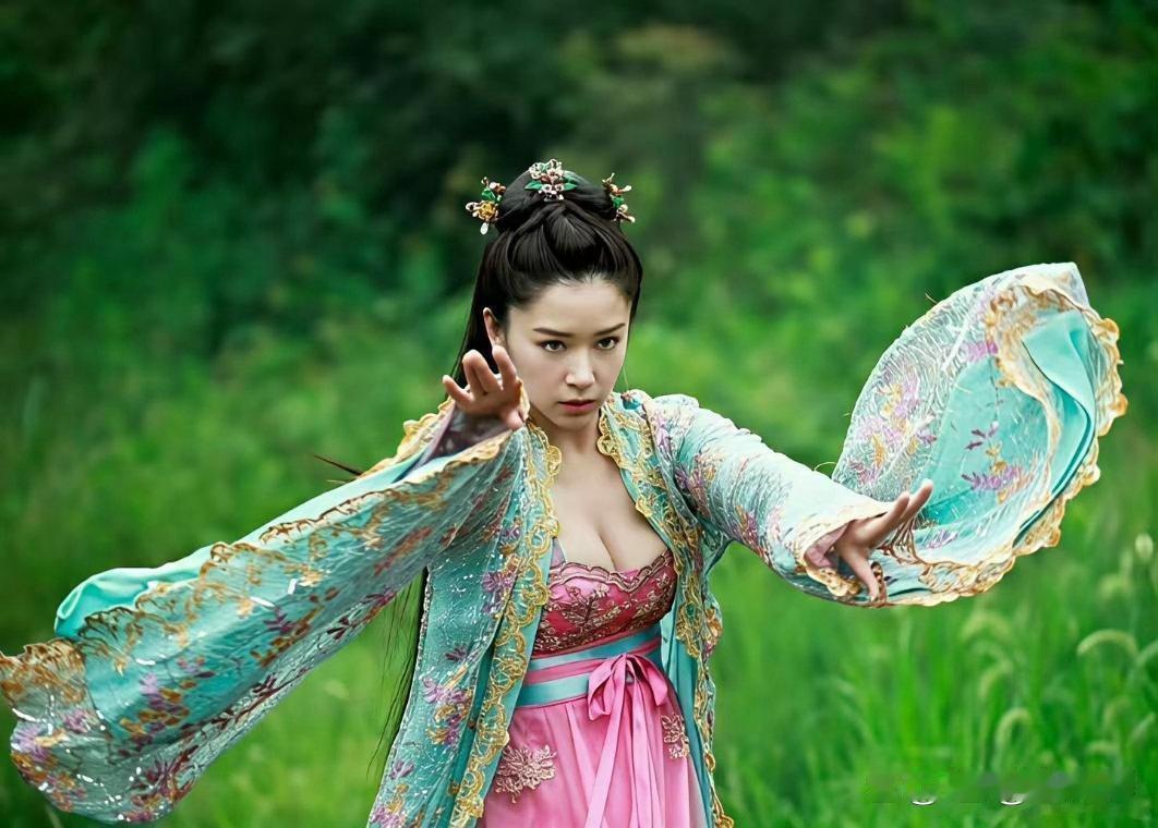 这竟然是阚清子早期的样子，太不像了，我都没认出来