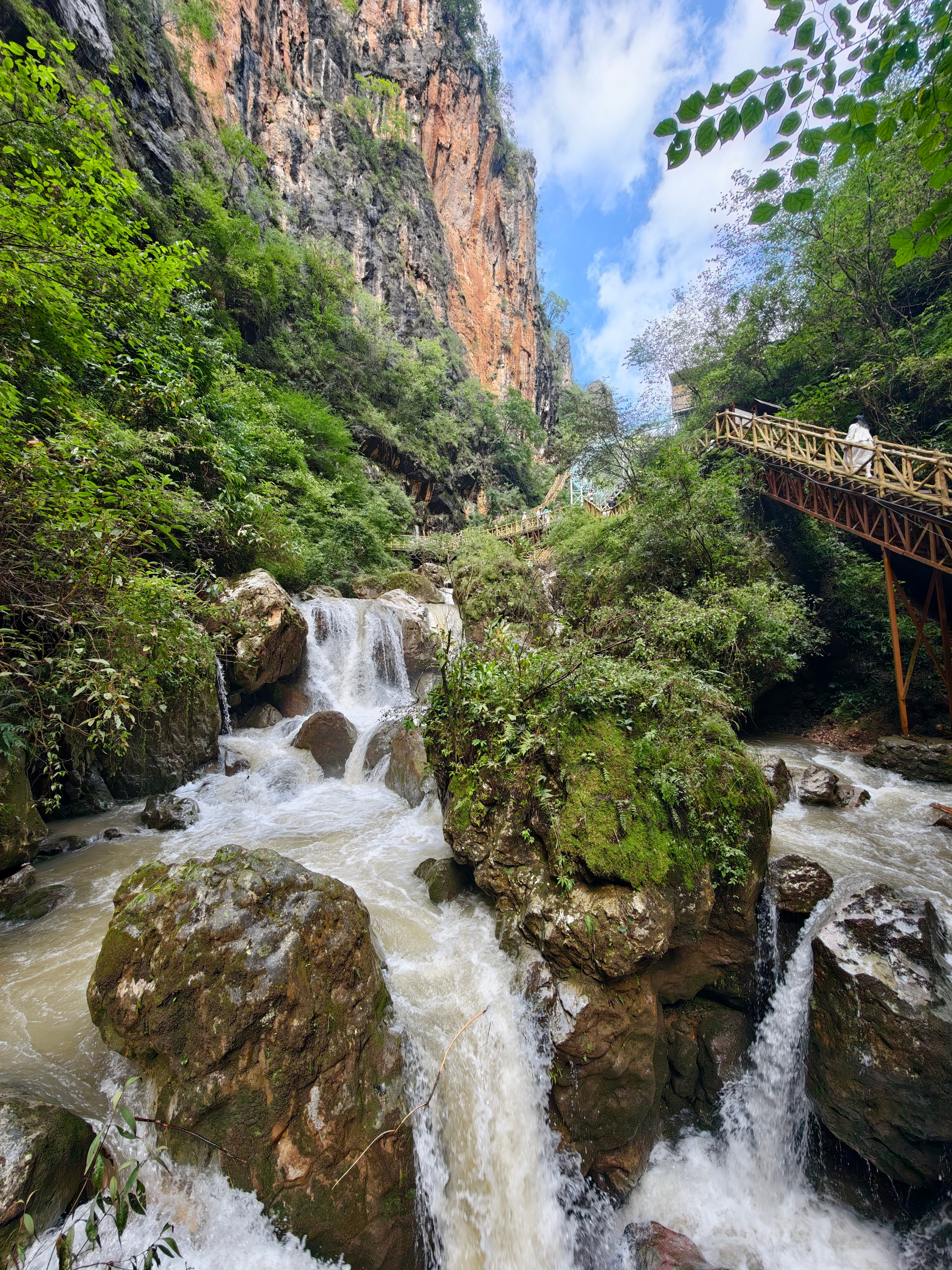 会泽雨碌大地缝，与大地的相逢一笑。一个此前从未听过的景点，没想到给我带来了极大的