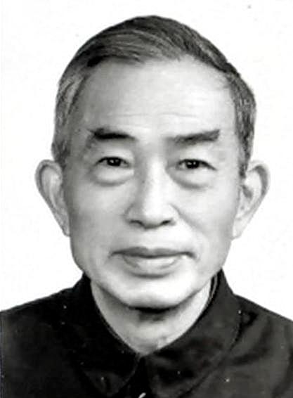 中办副主任李质忠（1915—2002）原名李祖钟，福建上杭人。1929年参加革