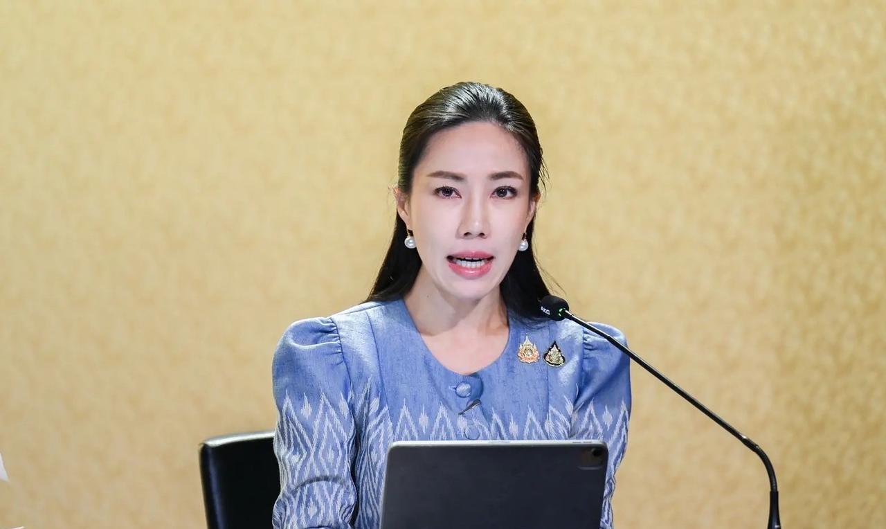 泰国总理府副发言人萨西卡女士8月15日透露，泰国政府通过国家健康保障局提醒七个面