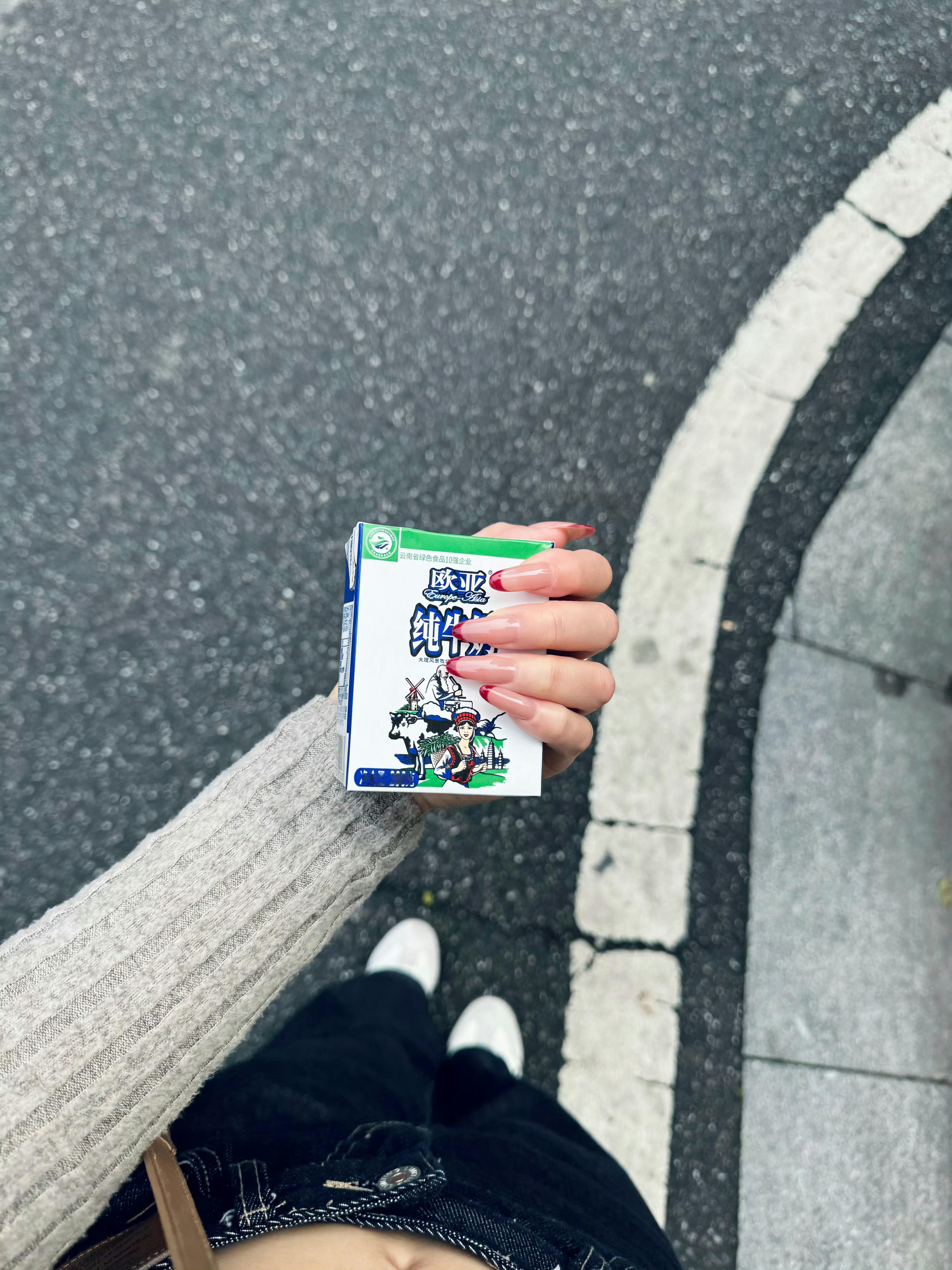 喝不上奶只能换个奶补补了​​​​​​