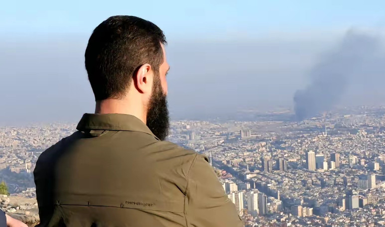 中方一票否决!朱拉尼仍被保留在制裁名单,美英法再怎么支持都没用。2025年初,由