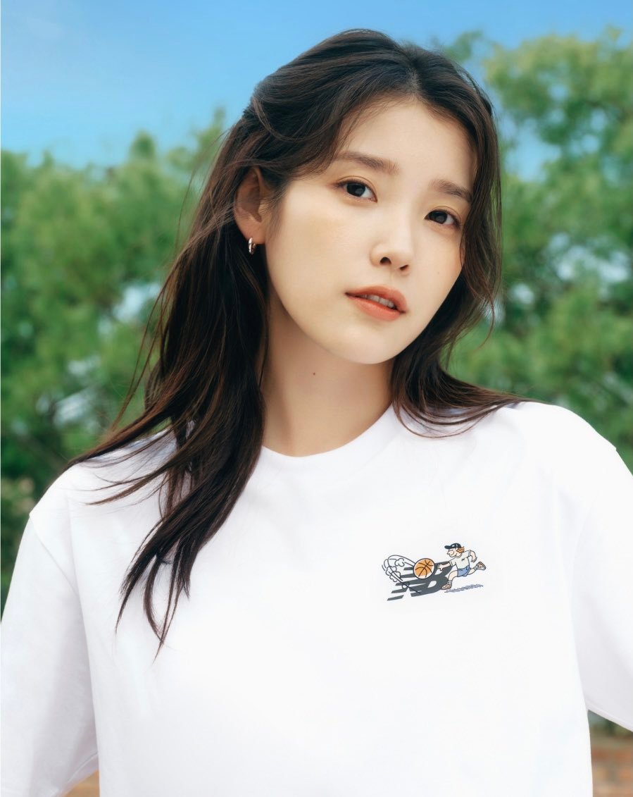 IU👟IU李知恩Newbalance全球品牌代言人onlyU美图-2