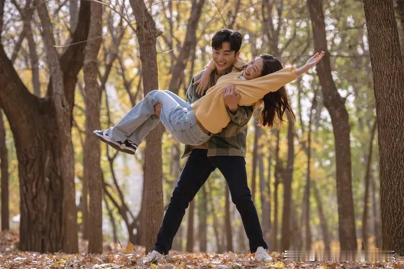 男人也不是不愿意婚后上交财权。而是现在很多女生，她们要财权，目的不是为了让这个