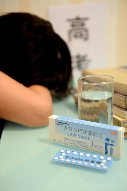 贫血女子经期一次性拔6颗牙，还遇上月全食！医生：这3件事别拿命开玩笑家人们