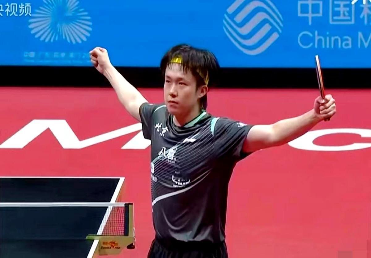 外战85%胜率吊打张本智和，内战却连输马龙樊振东？王楚钦这波反差让网友炸锅！