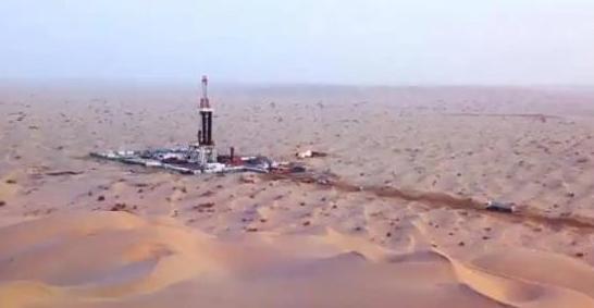 沙漠下面几乎全是石油，我国缺油年年大量进口，那为啥不开采呢？就拿塔克拉玛干沙漠