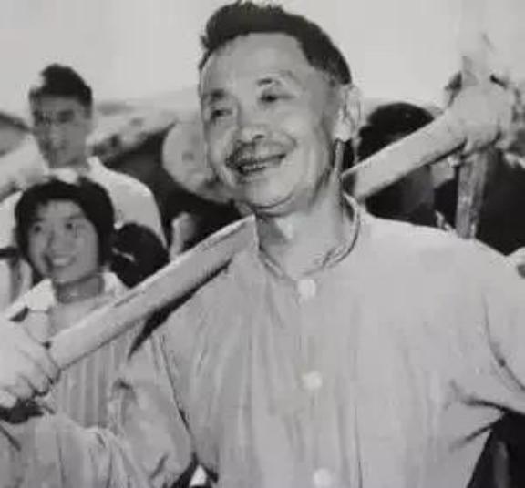 1957年，开国少将向中央申请：“我脑袋受过伤，不适合当官，想回家当农民！”中央