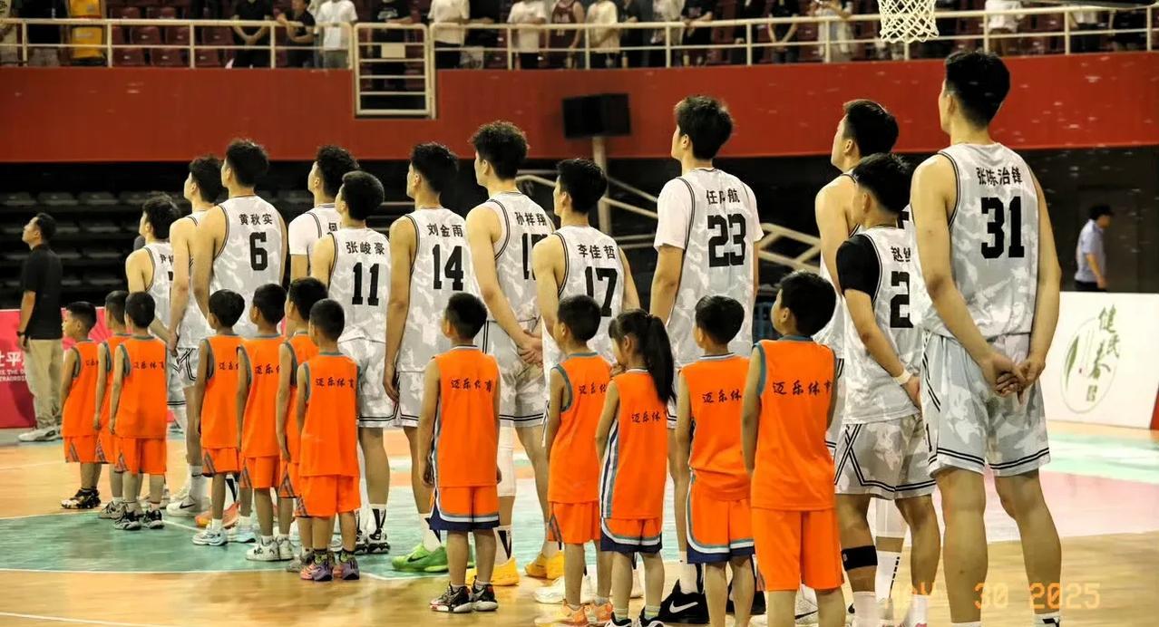 广东宏远青年队陈家政，代表家乡球队山东打辽宁，整场12次出手拿到16分，5次失误