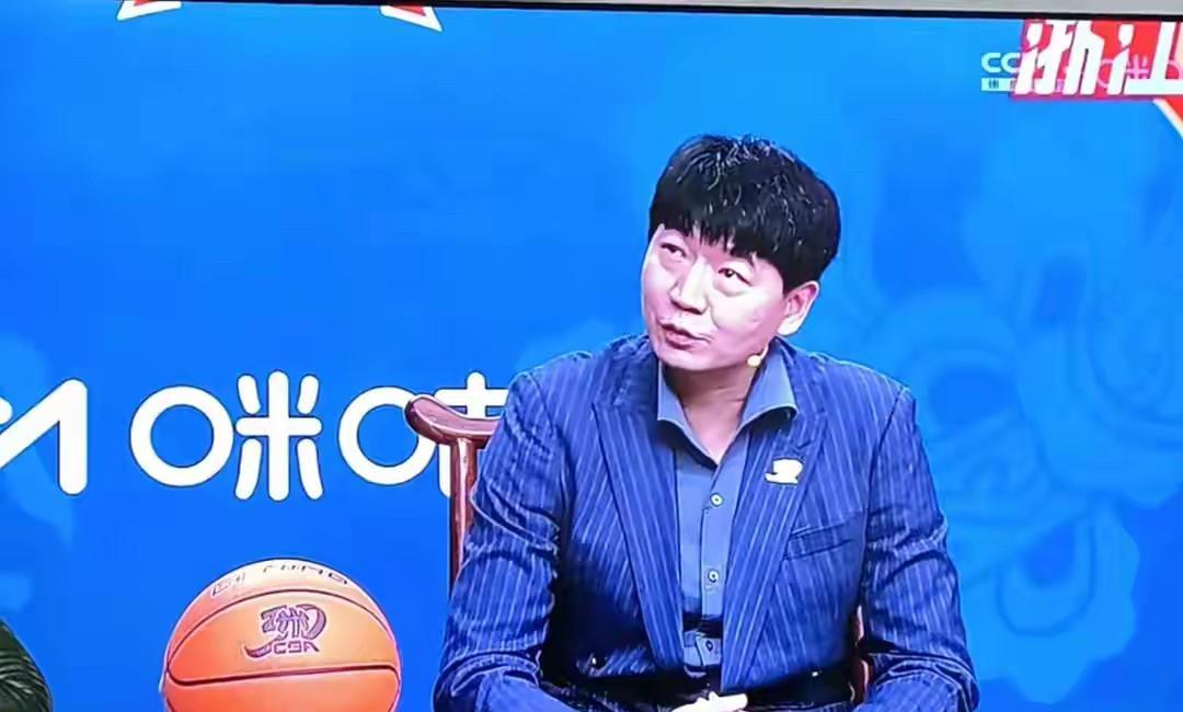 山东男篮休赛期真让人期待，邱彪教练大刀阔斧改革，俱乐部又大力支持，这是要大干一场