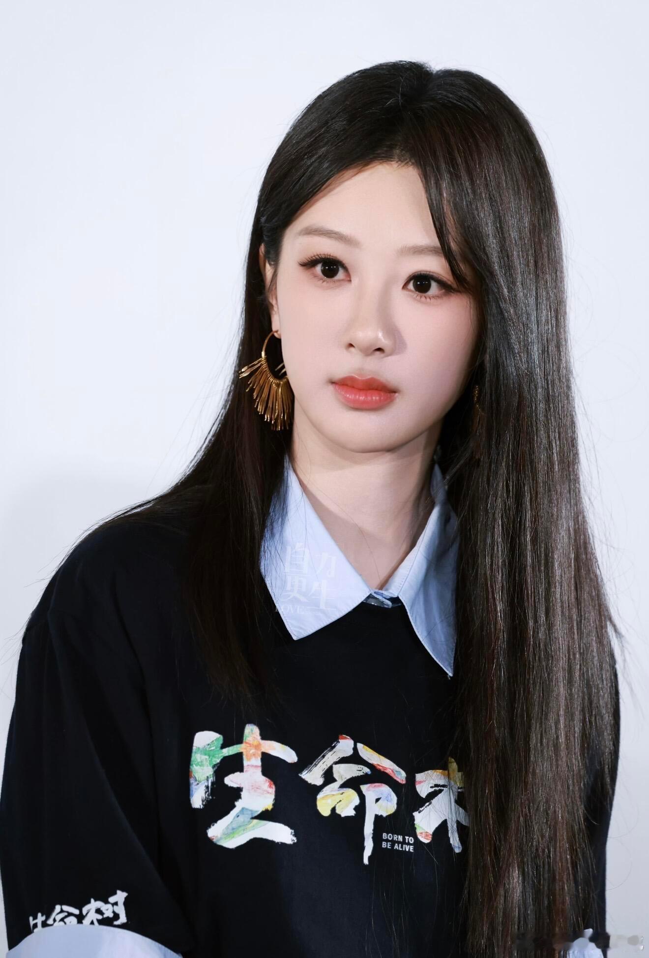 感觉杨紫变化好大，但又不知道哪里变了！？