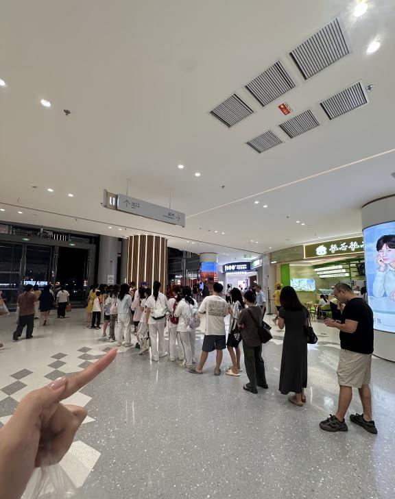汕头这又是在干嘛😳😳😳汕头汕头新鲜事真是人从众呀好多好多人