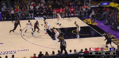 太感动了，湖人141-116大胜老鹰，这场比赛41岁的詹姆斯出现了让人感动的一幕