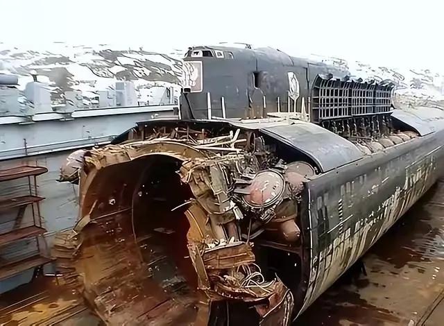 终于明白了，为什么美国的核潜艇在中国附近接二连三出事故！说白了，美国核潜艇这些年