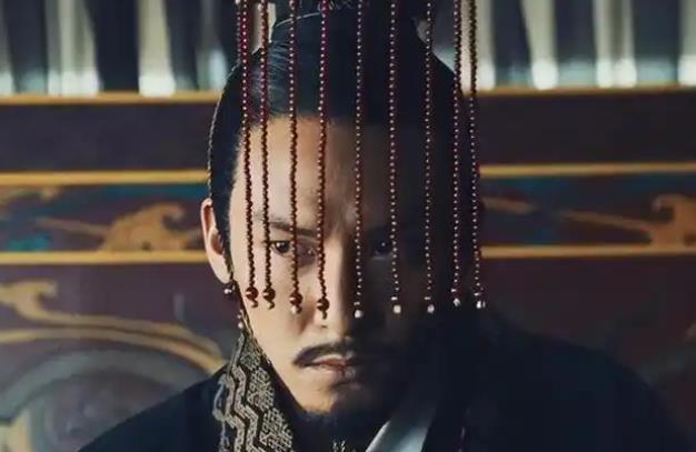 自晋朝灭亡之后，篡位登基的刘裕，他下令命人按照司马氏皇族族谱，整整杀了三年，哪成