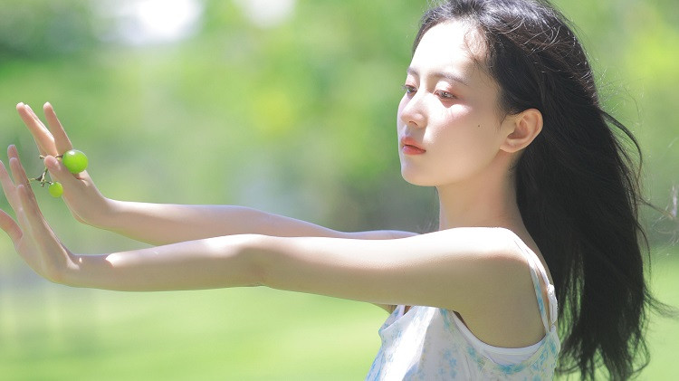 走入婚外情的女人，多半有这三个特征：1.对现有关系不满，盲目追求情感安慰；2