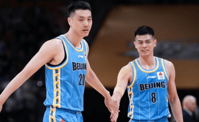 CBA的潜力已经沦落为笑话，北京首钢打潜力赛的五个人平均年龄为30.8岁！谁