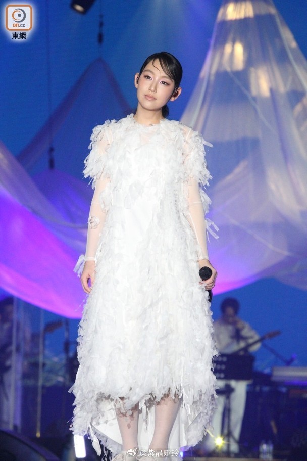 【On.cc】炎明熹出征音樂節臨門撻Q　疑門票滯銷宣告取消炎明熹（Gigi）在無