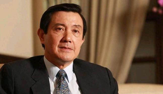 戴遐龄把矛头对准萧旭岑，声称萧旭岑瞒着马英九做事！5月25日，戴遐龄亲自上阵
