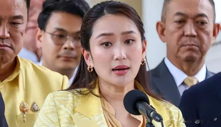 厚颜无耻呀，他信在监狱里向泰王玛哈递交赦免申请！这可不是上一次八年减为一年的申请