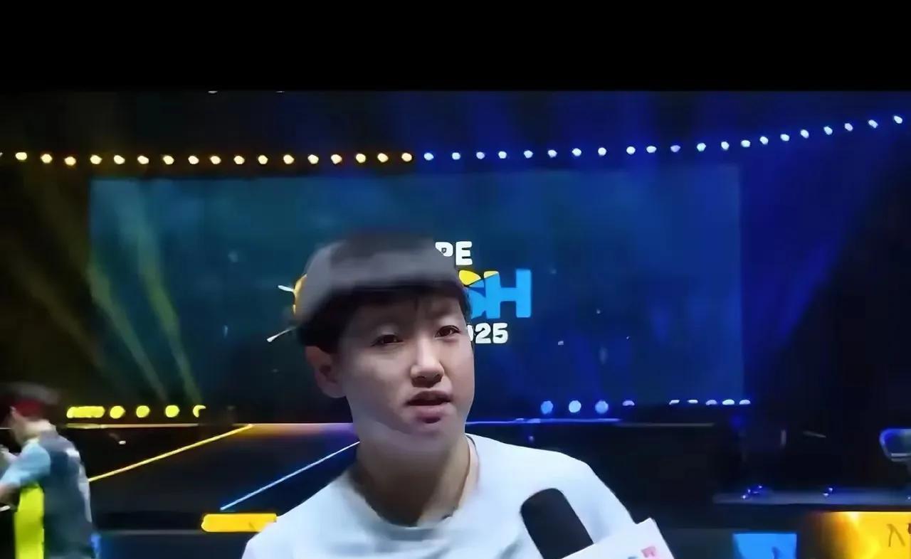瑞典大满贯赛前采访，孙颖莎把情况说得明明白白。场馆她觉得还行，没挑出啥毛病；自