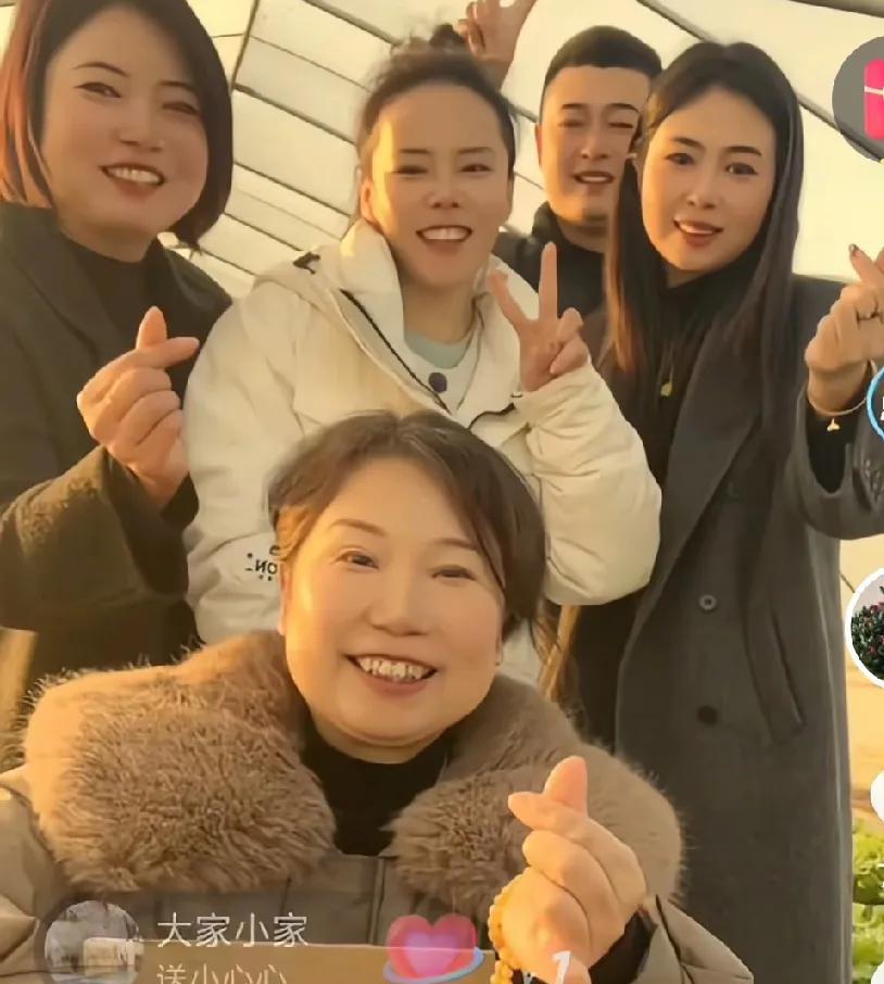 姚策这辈子是幸运的，只是许敏这一路真的太不容易了，辛辛苦苦养大孩子，掏空家