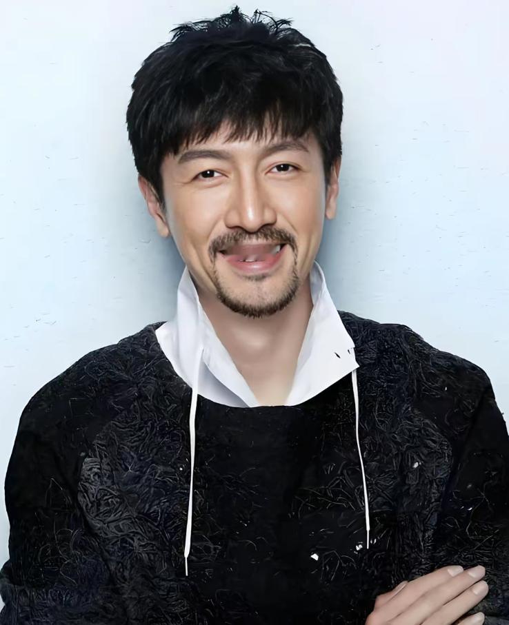 张鲁一是永远都不会离婚的，原因很简单，不是他和老婆财产纠葛太多，而是因为张鲁一的