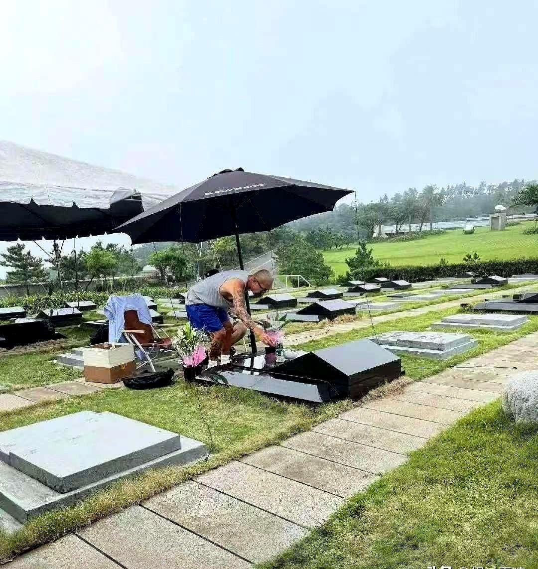 小S：“我们家每周六都会有家庭聚会，我的姐夫具俊晔也会来，我真的很爱他，撒浪嘿！