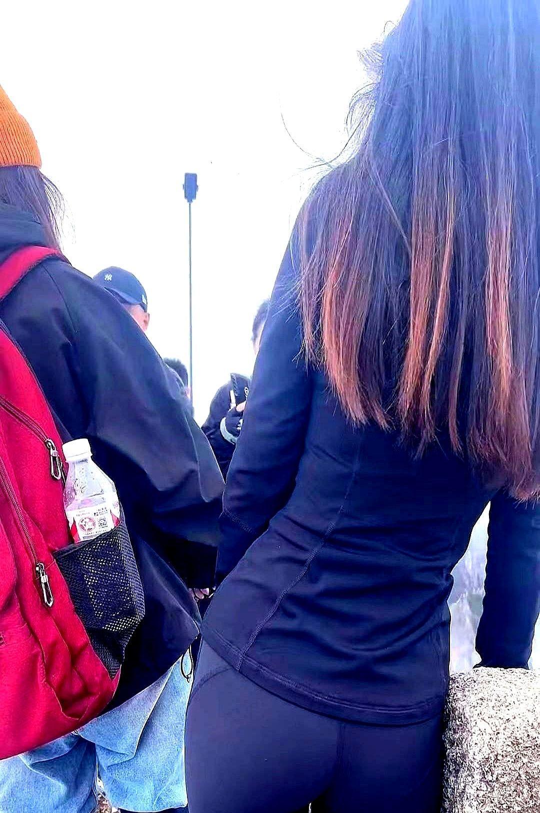 别信那套2800块的压缩衣能让你跑出冠军成绩。英国研究说了，穿它和穿地摊运动裤