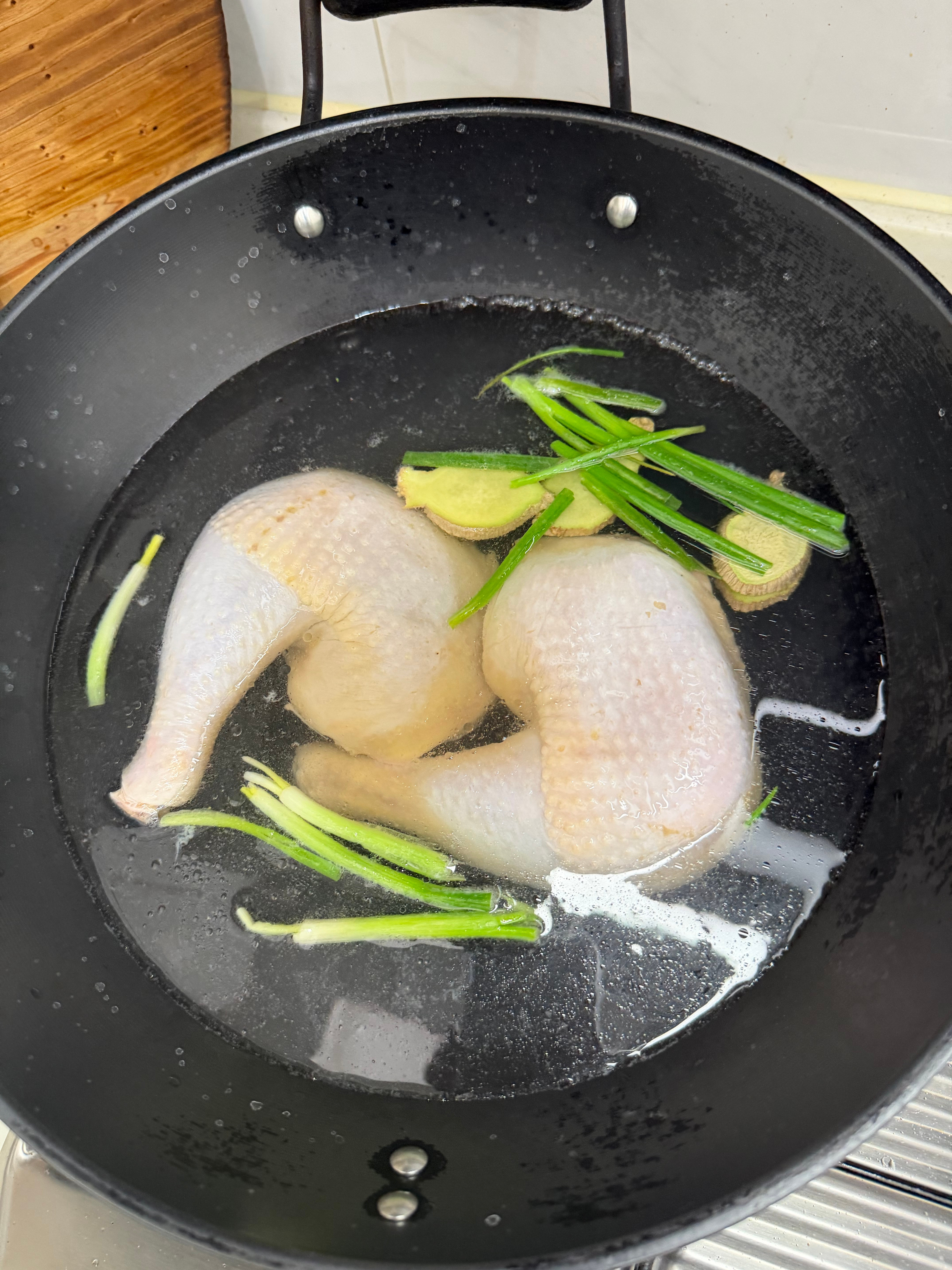 搞两个鸡腿吃吃吧​​​