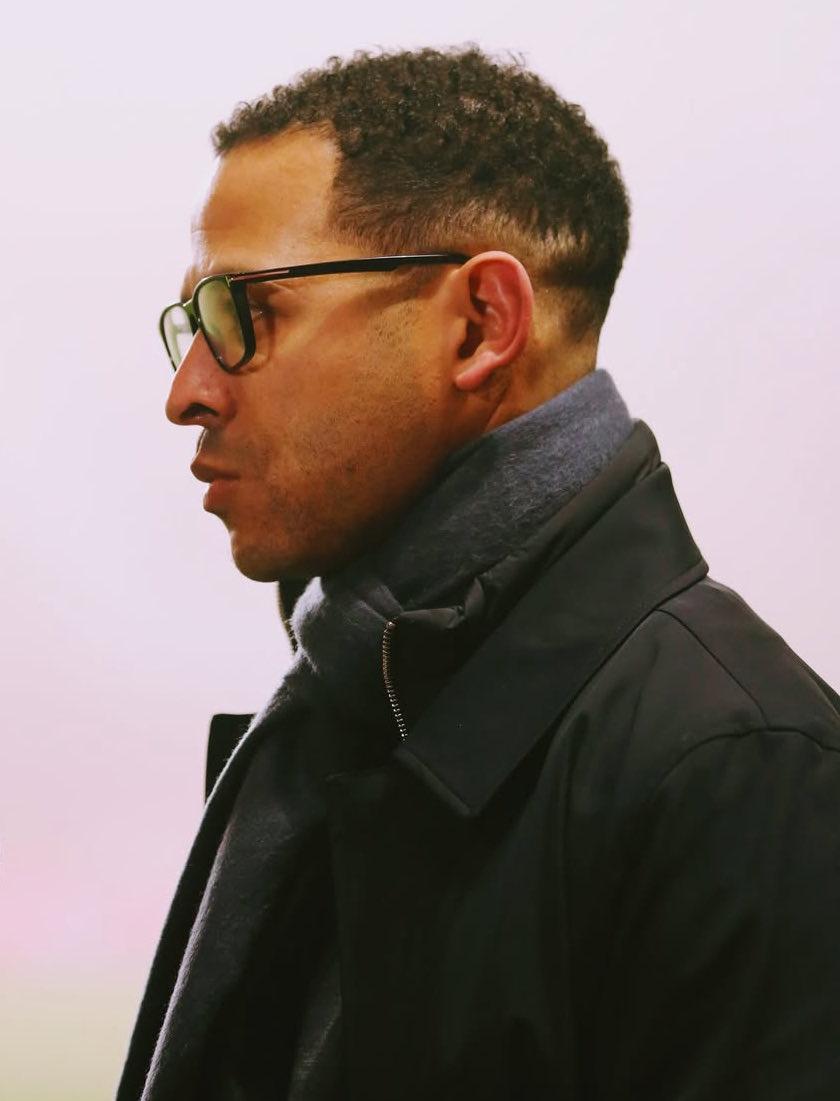 切尔西主教练罗塞尼尔谈被马雷斯卡打入冷宫的斯特林和迪萨西👇：“我会和他们