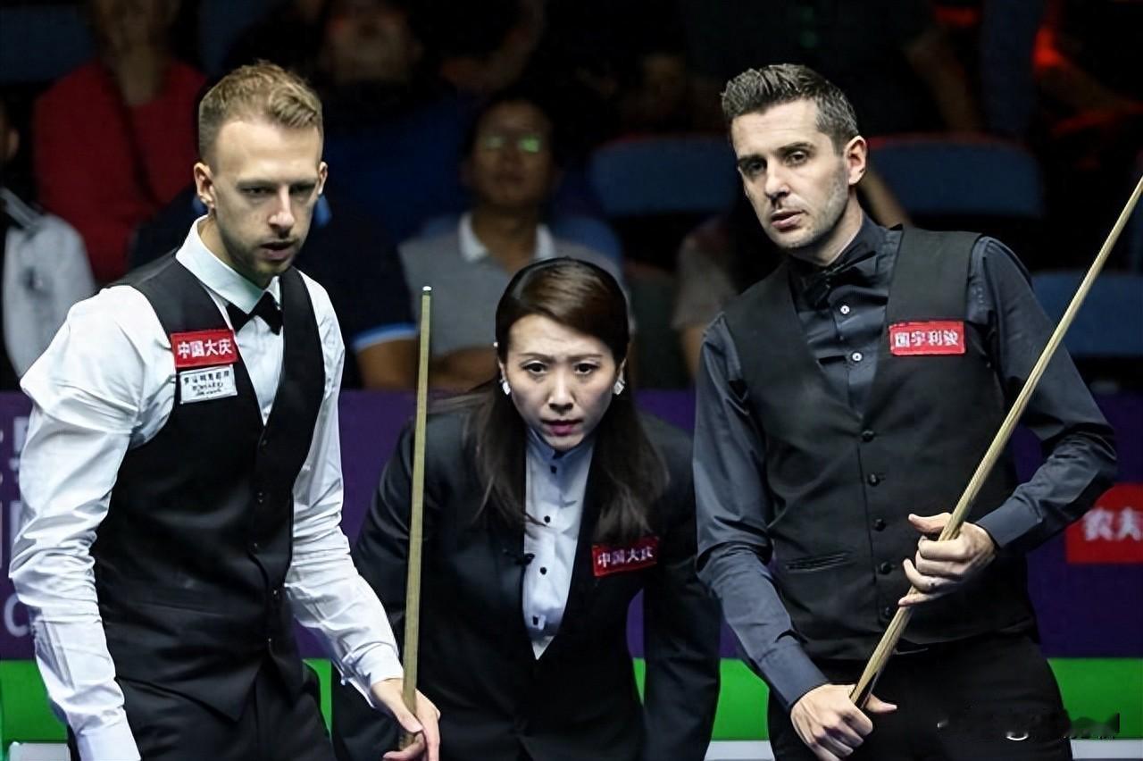 塞大师刚刚在上个月的冠中冠10：5碾压小特夺冠，这次英锦赛2人又在决赛重逢。塞大