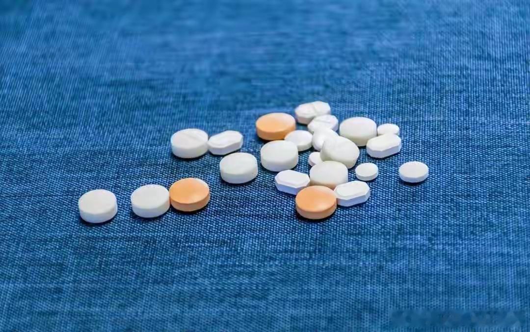 【生活有道】吃二甲双胍的你，这7个信号要停药第一种症状，是持续性腹泻。二甲双胍最