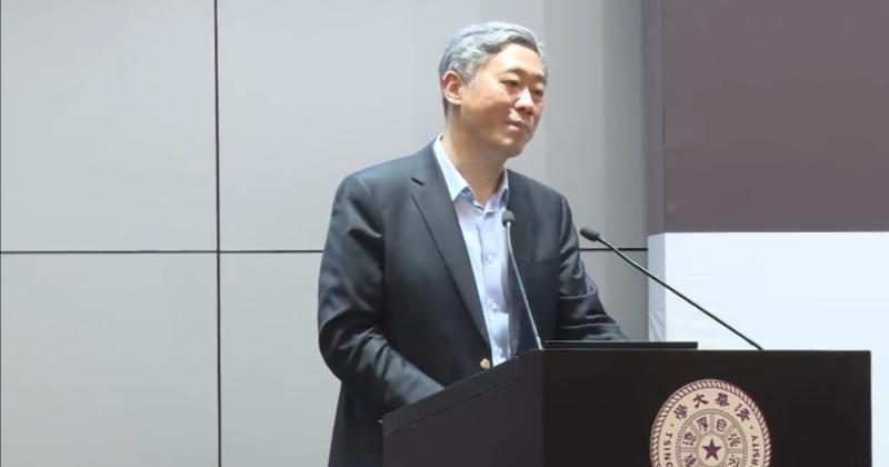 李稻葵：经济整体偏冷三年，但长期前景充满信心综合中国国家发展和改革委